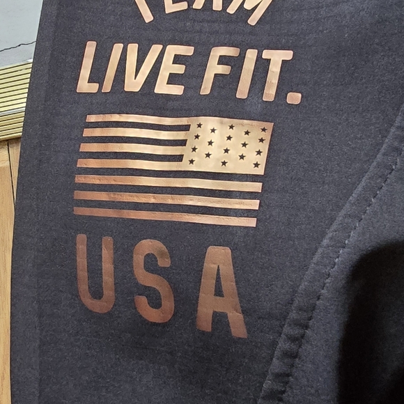 LVFT Athlete Jacket 3.0 Golden Edition size Small - Picture 5 of 6